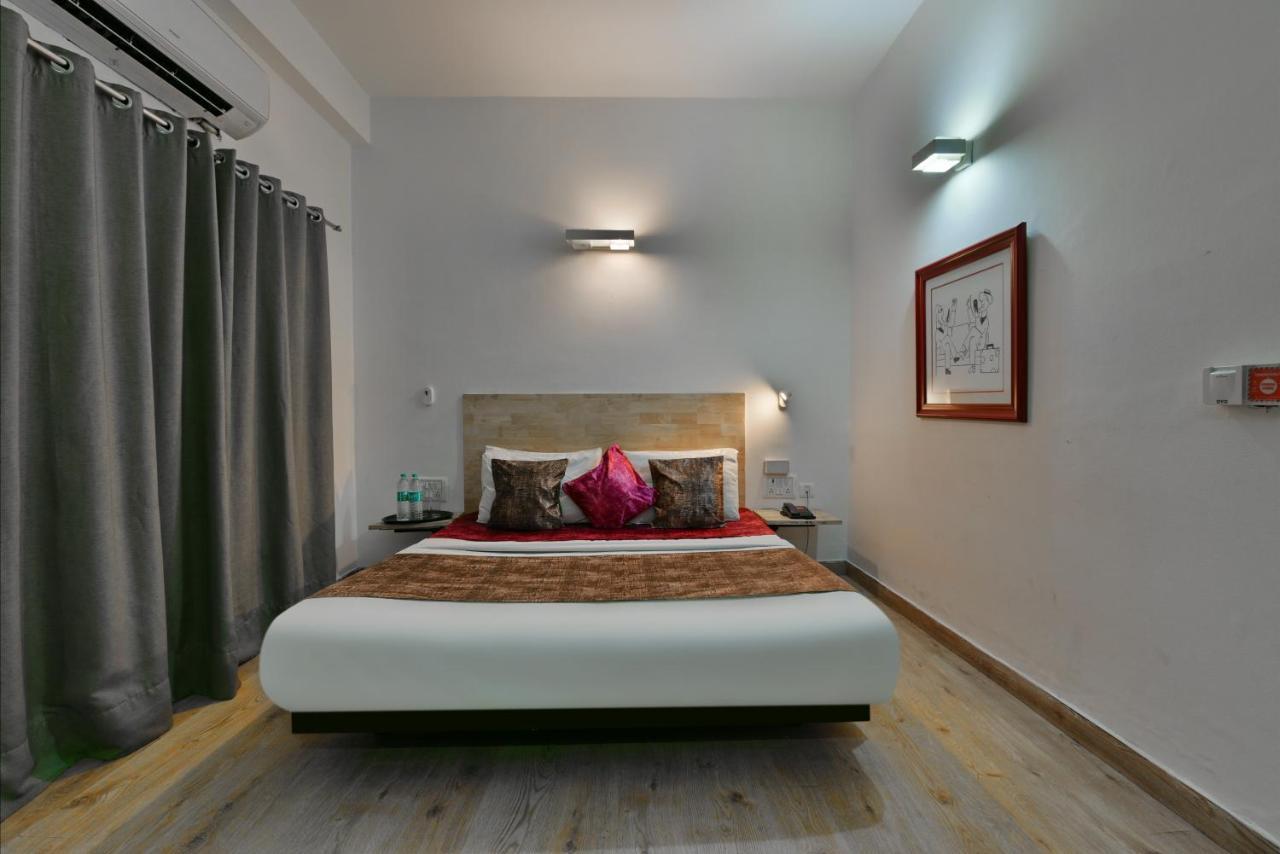 Divine Inn Couple Friendly Hotel Near Sector 51 Metro Station Noida Exterior photo