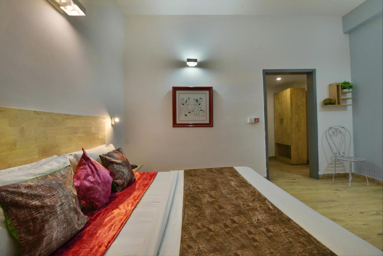Divine Inn Couple Friendly Hotel Near Sector 51 Metro Station Noida Exterior photo